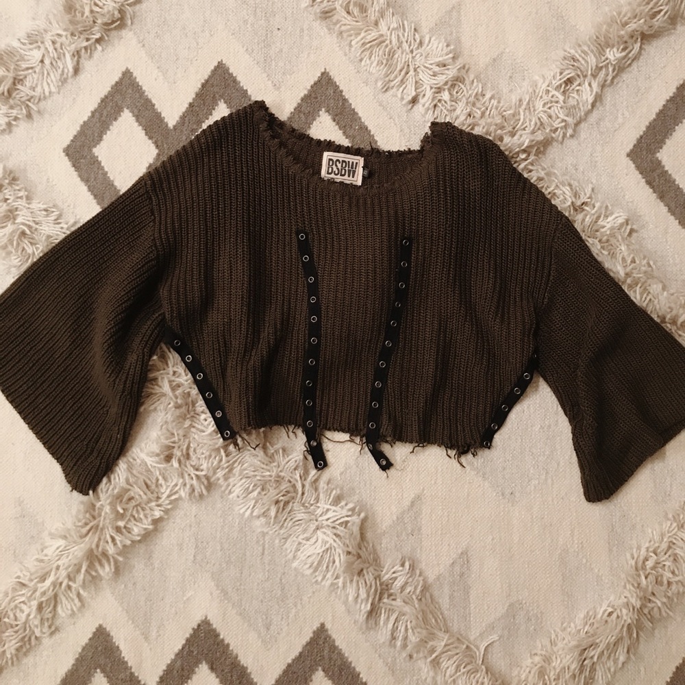 Unique LF crop sweater